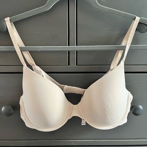 Victoria’s Secret T-shirt Bra